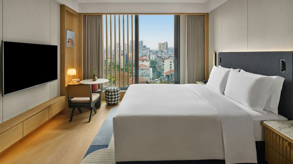 Xi Zhe Wuxi Curio Hilton Room