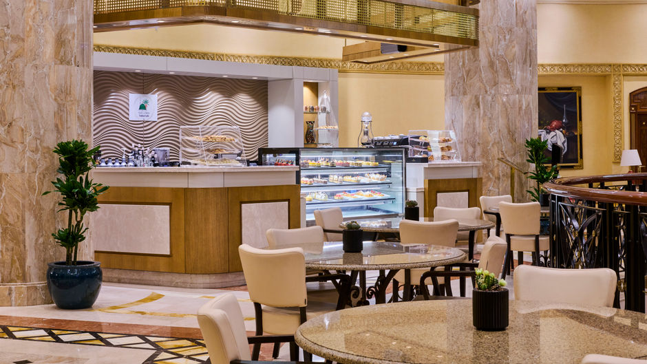 Dar Al Iman InterContinental Madinah Lobby