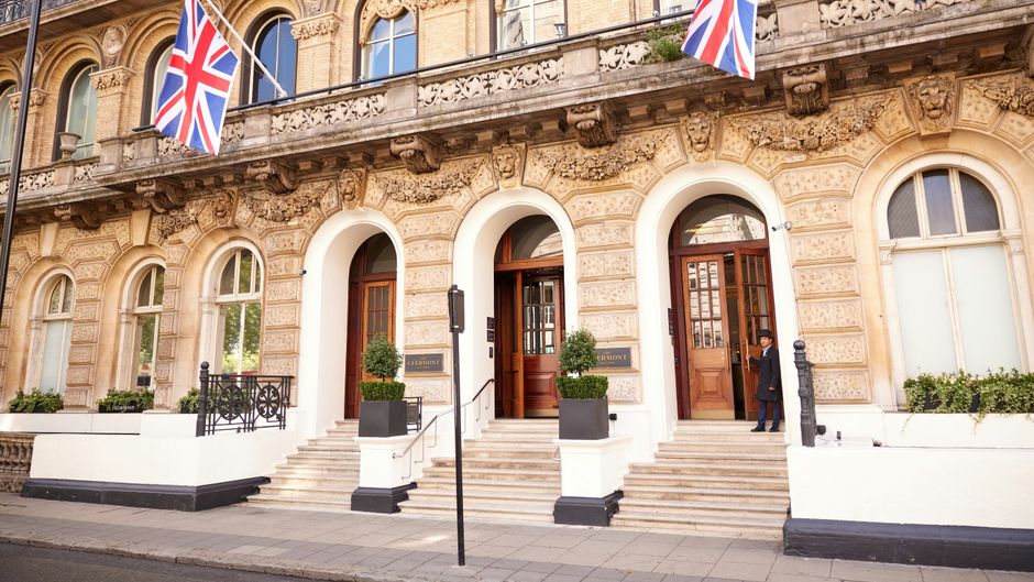 The Clermont London, Victoria Exterior