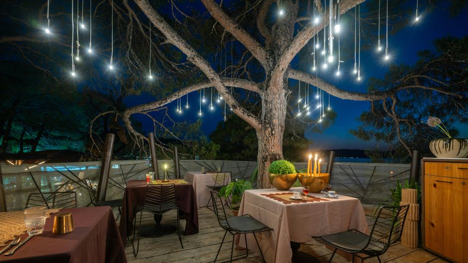 Ekies All Senses Resort, a Design Hotel Restaurant