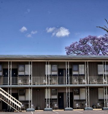 Country Motor Inn