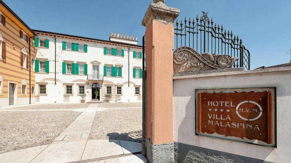 Hotel Villa Malaspina Exterior