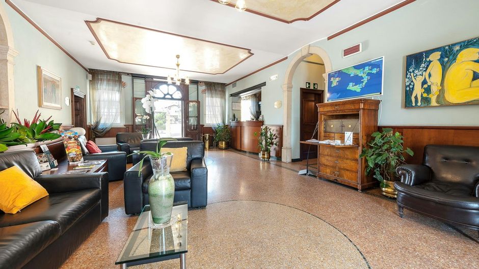 Hotel Villa Malaspina Lobby