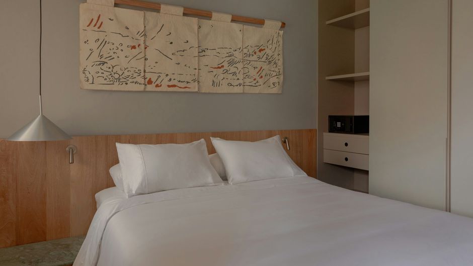 Wake Medellin Room