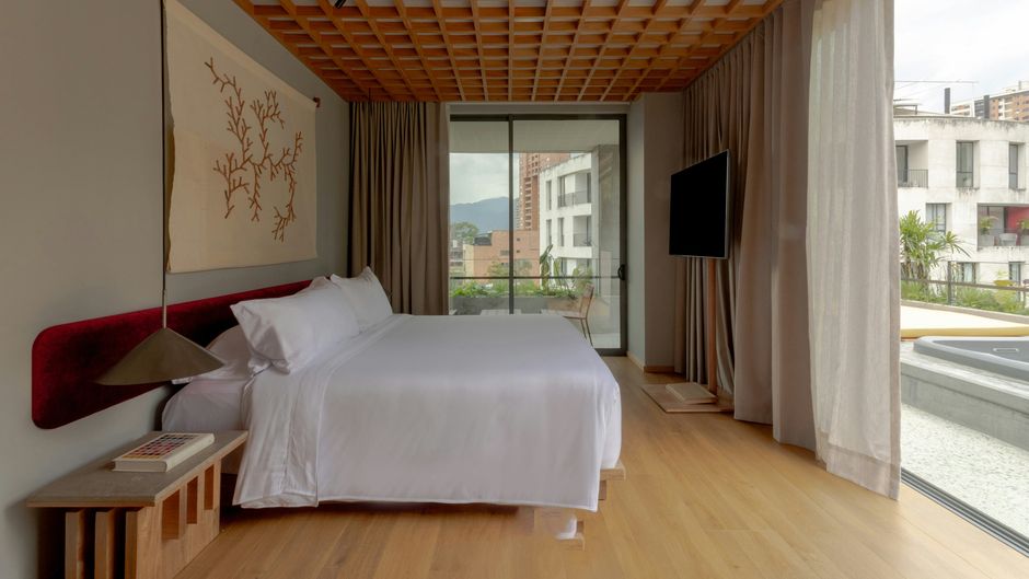 Wake Medellin Suite
