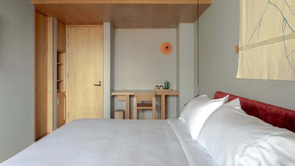 Wake Medellin Room