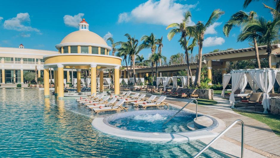 JOIA Paraiso by Iberostar Pool