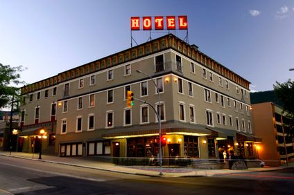 Hume Hotel