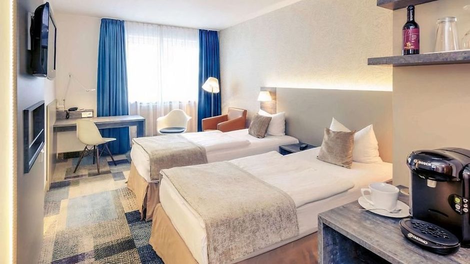 Plaza Inn Regensburg Room