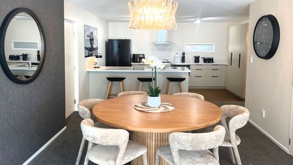 Navigate Seaside Accommodation Room