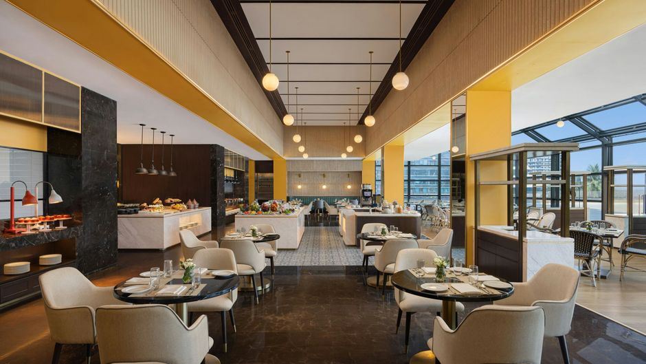 Le Meridien Surat Room