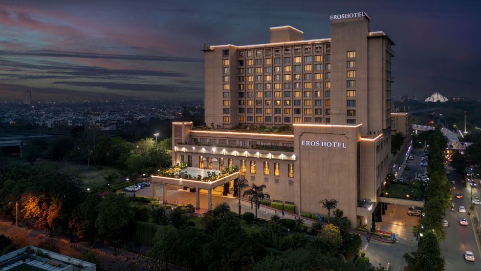Eros Hotel Exterior
