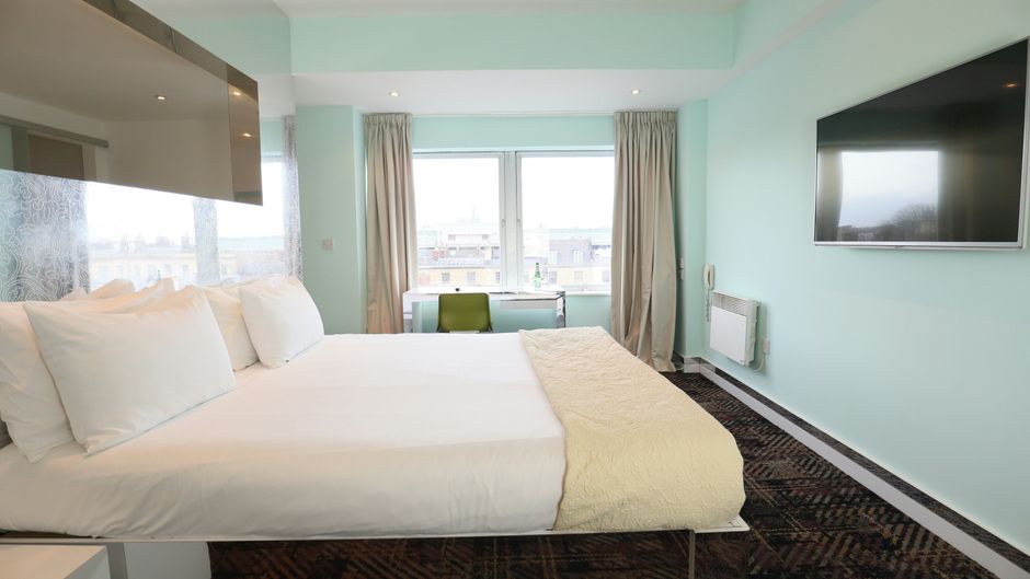 Citrus Hotel Cheltenham Suite