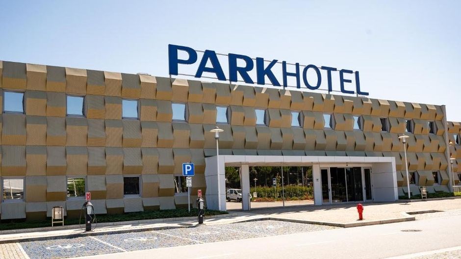 Park Hotel Porto Aeroporto Exterior