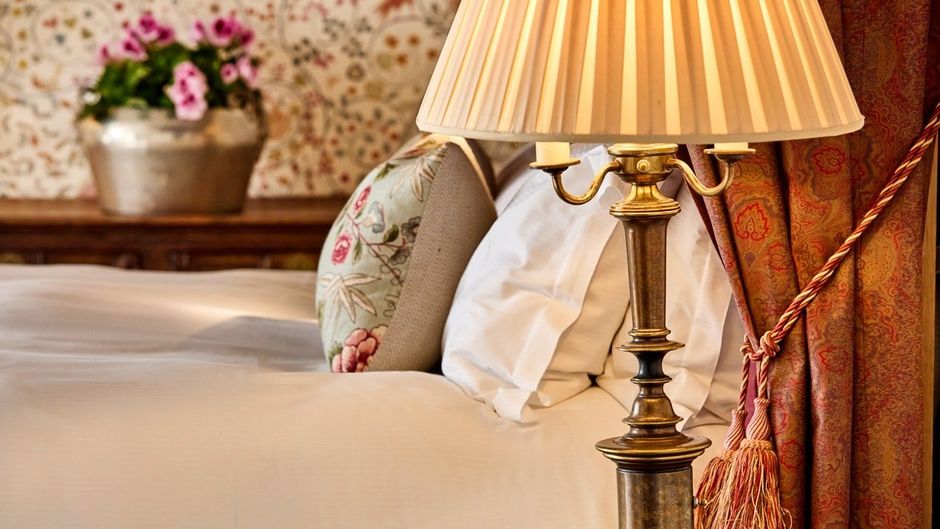 Ockenden Manor Hotel Suite