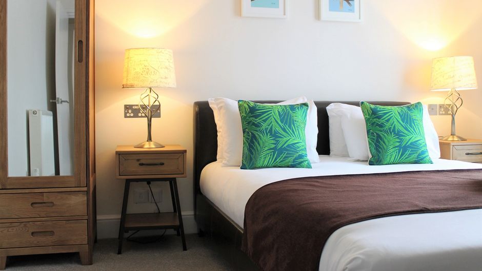 Andover House Hotel Room