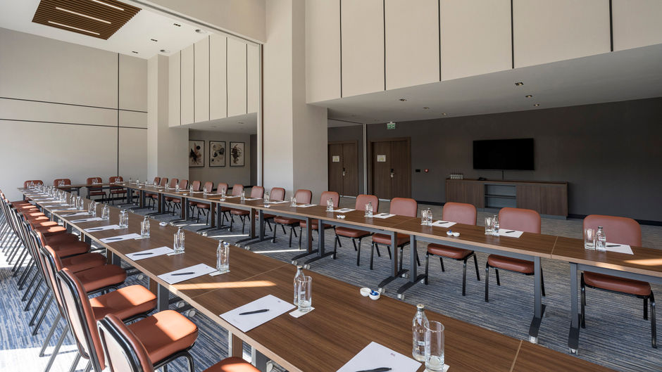Crowne Plaza West Meeting