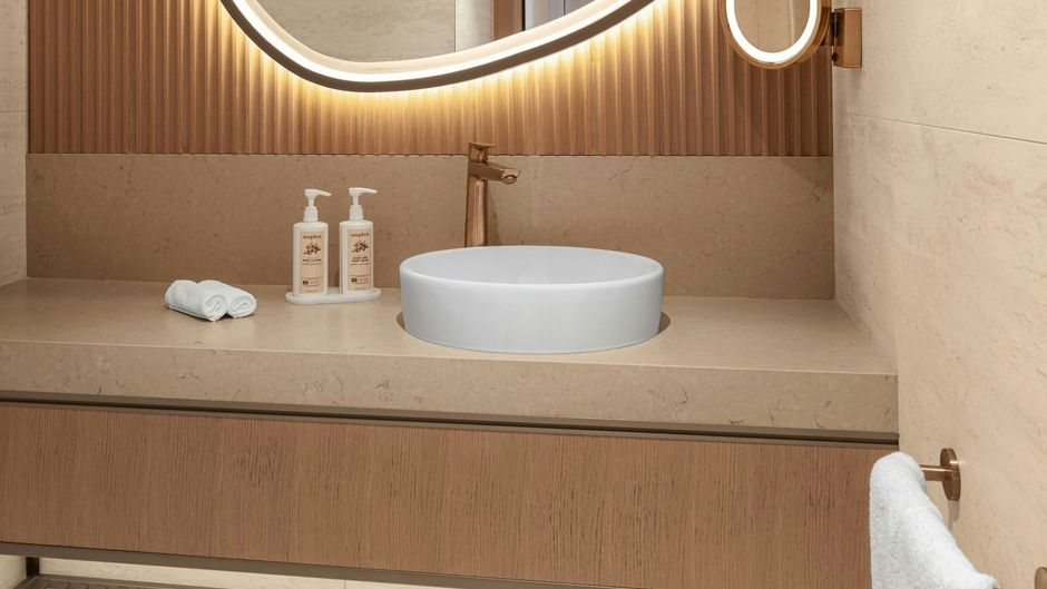 Delta Hotels Istanbul Karakoy Room