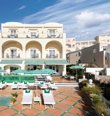 Sina Hotel Flora
