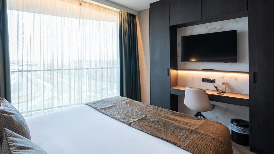 OZO Hotels De President Room