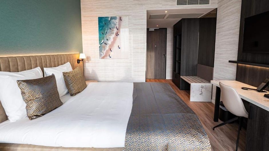 OZO Hotels De President Room