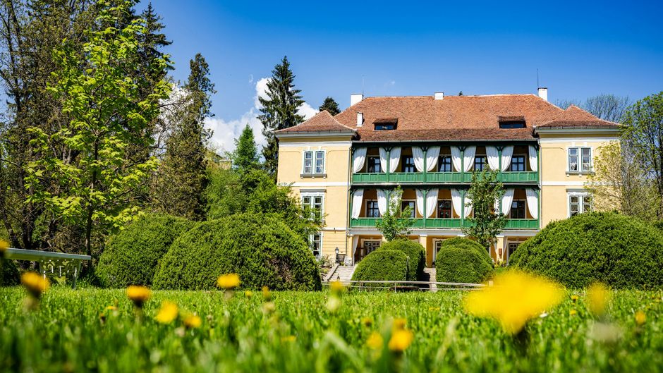 Zabola Estate Exterior