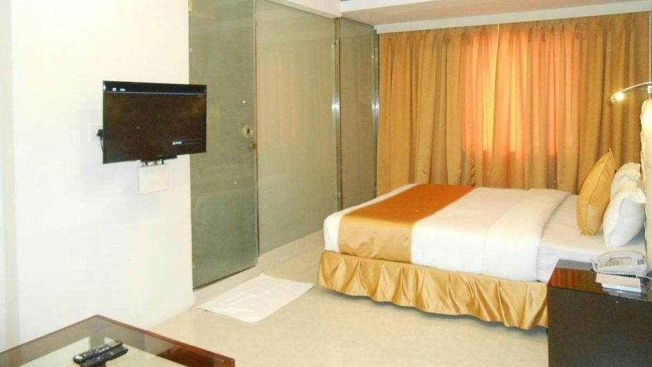 O2 Oxygen Hotel Room