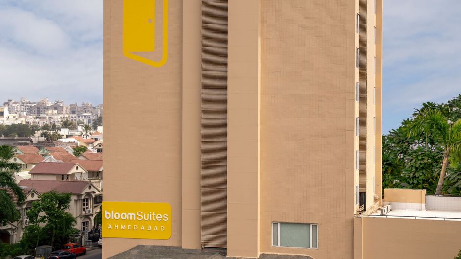 bloomSuites Ahmedabad Exterior