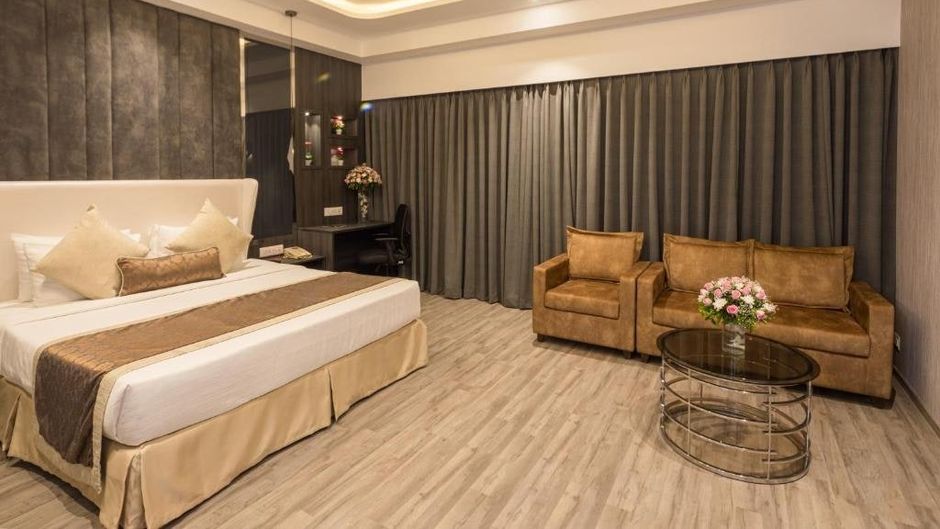 Goldfinch Hotel Mumbai Suite