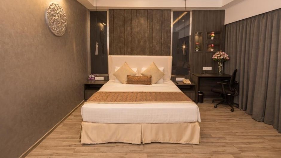 Goldfinch Hotel Mumbai Suite