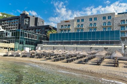 Avala Resort & Villas