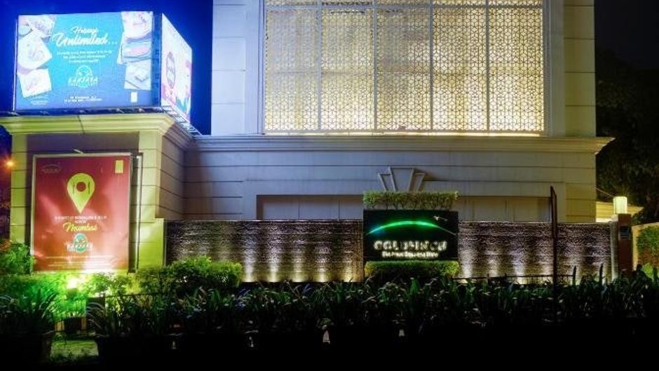 Goldfinch Hotel Mumbai Exterior