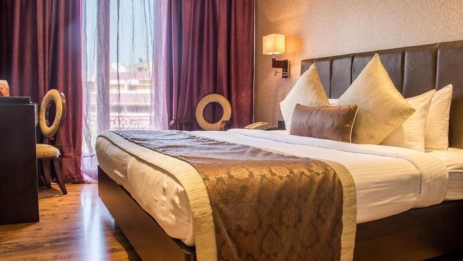 Goldfinch Hotel Mumbai Room