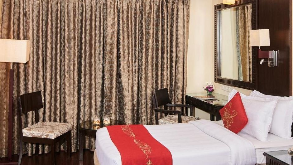 Goldfinch Hotel Mumbai Room