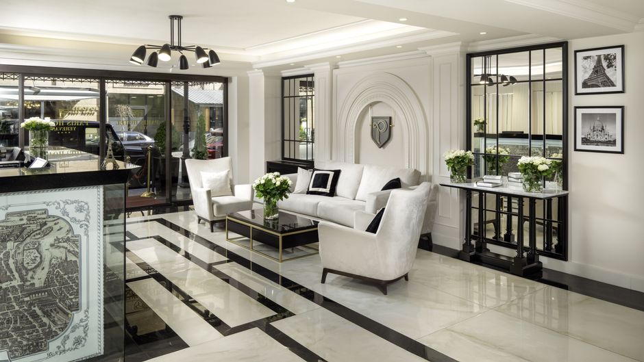 Paris Hotel Yerevan Lobby