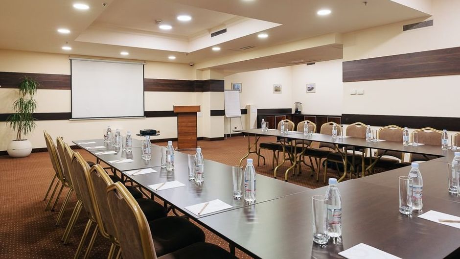 Paris Hotel Yerevan Meeting