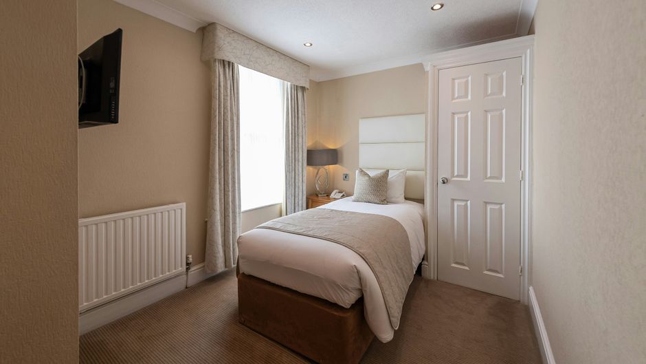 The Royal & Fortescue Hotel Room