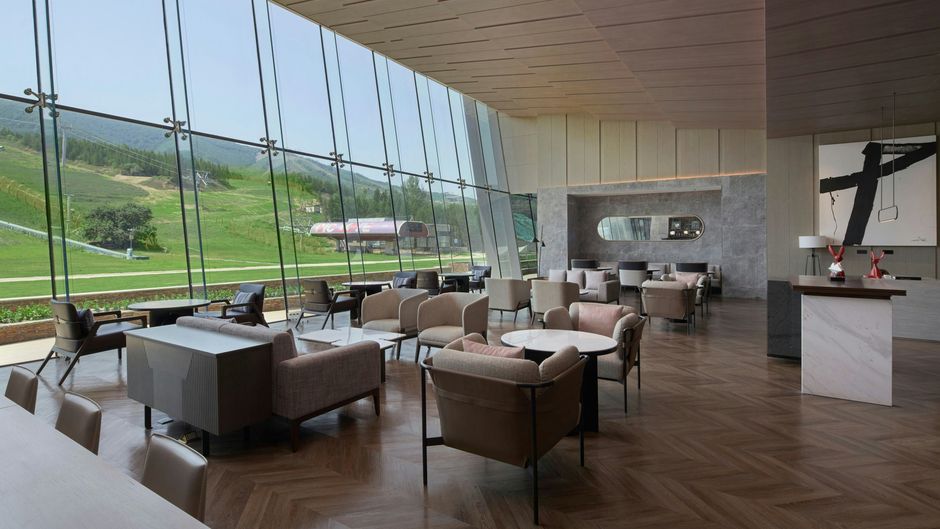 Courtyard Chongli Lobby