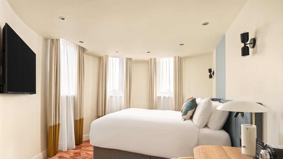 London Bloomsbury Square Hotel Room