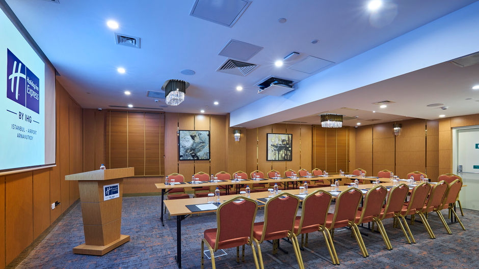 Holiday Inn Exp Airport Arnavu Meeting