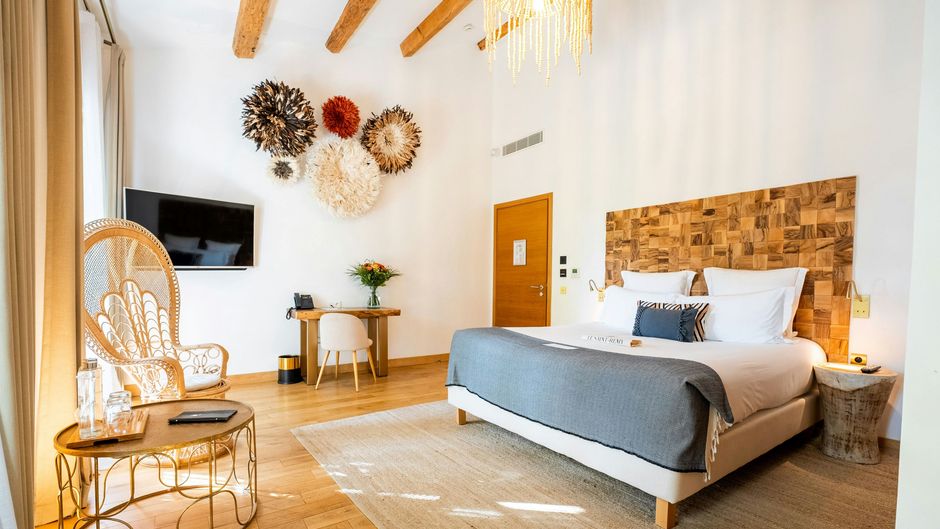 Le Saint-Remy Room