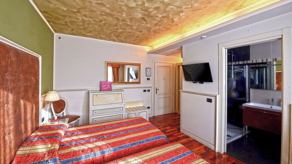 La Bussola Hotel Room