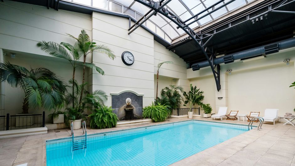 Loi Suites Recoleta Pool