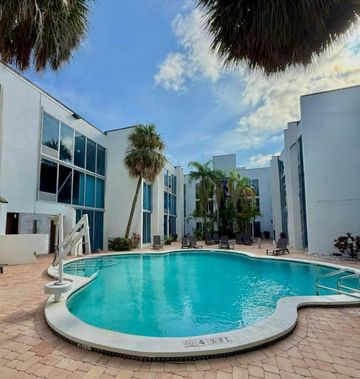 Tropical Palms Hotel