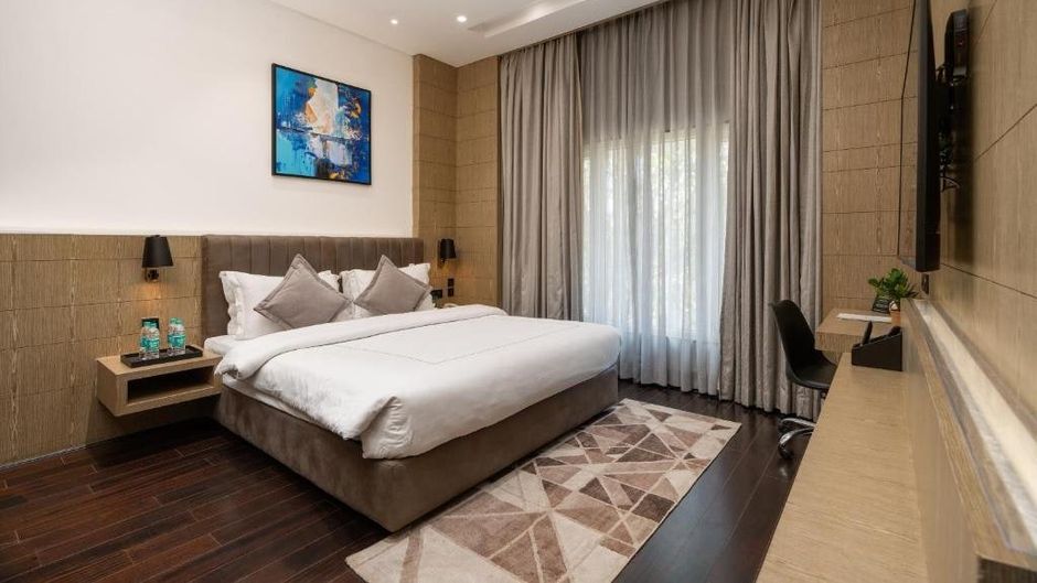 Goldfinch Retreat - Bengaluru Suite