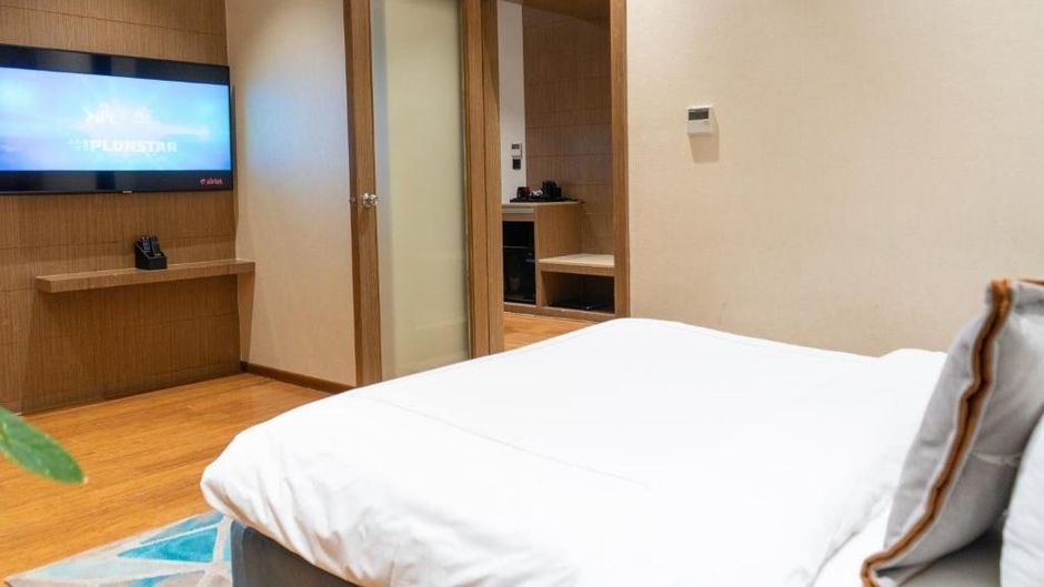 Goldfinch Retreat - Bengaluru Suite