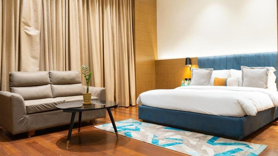 Goldfinch Retreat - Bengaluru Suite