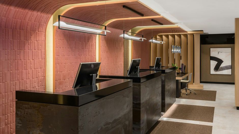 Danubius Hotel Arena Lobby