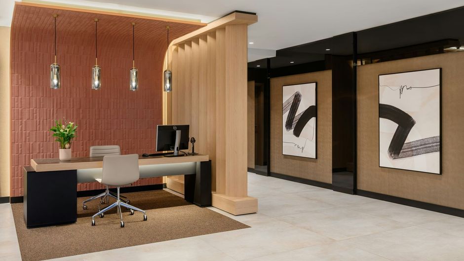 Danubius Hotel Arena Lobby
