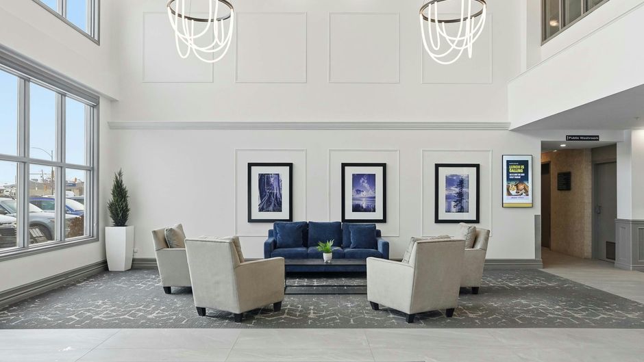 Sandman Hotel Saskatoon Lobby